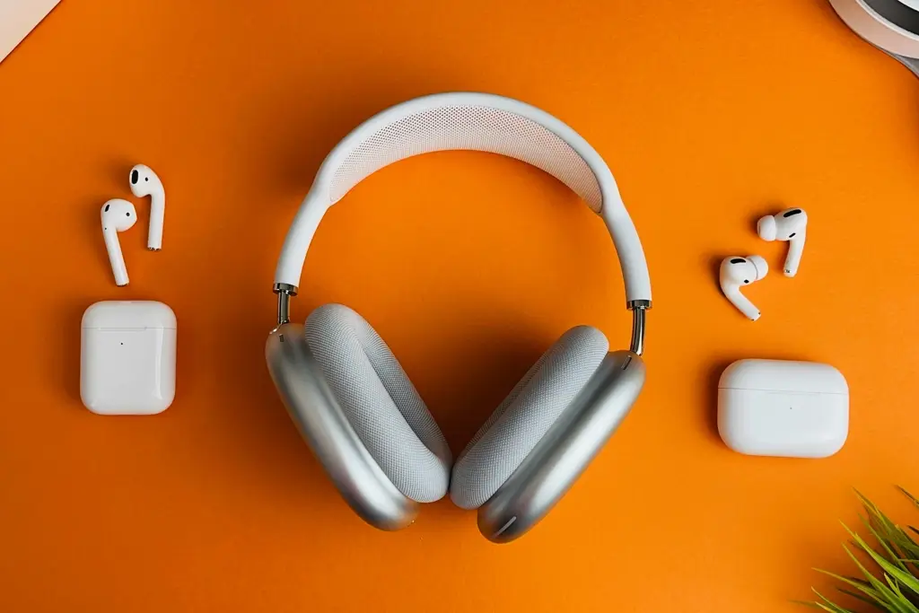 Bluetooth earbuds and headphones in stock at iTech Repairs