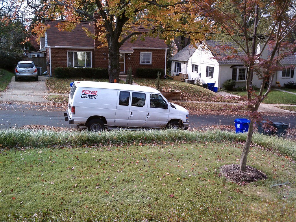 Mail-in repair package delivery